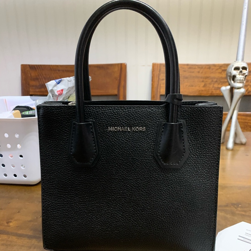 Black Michel kors bag